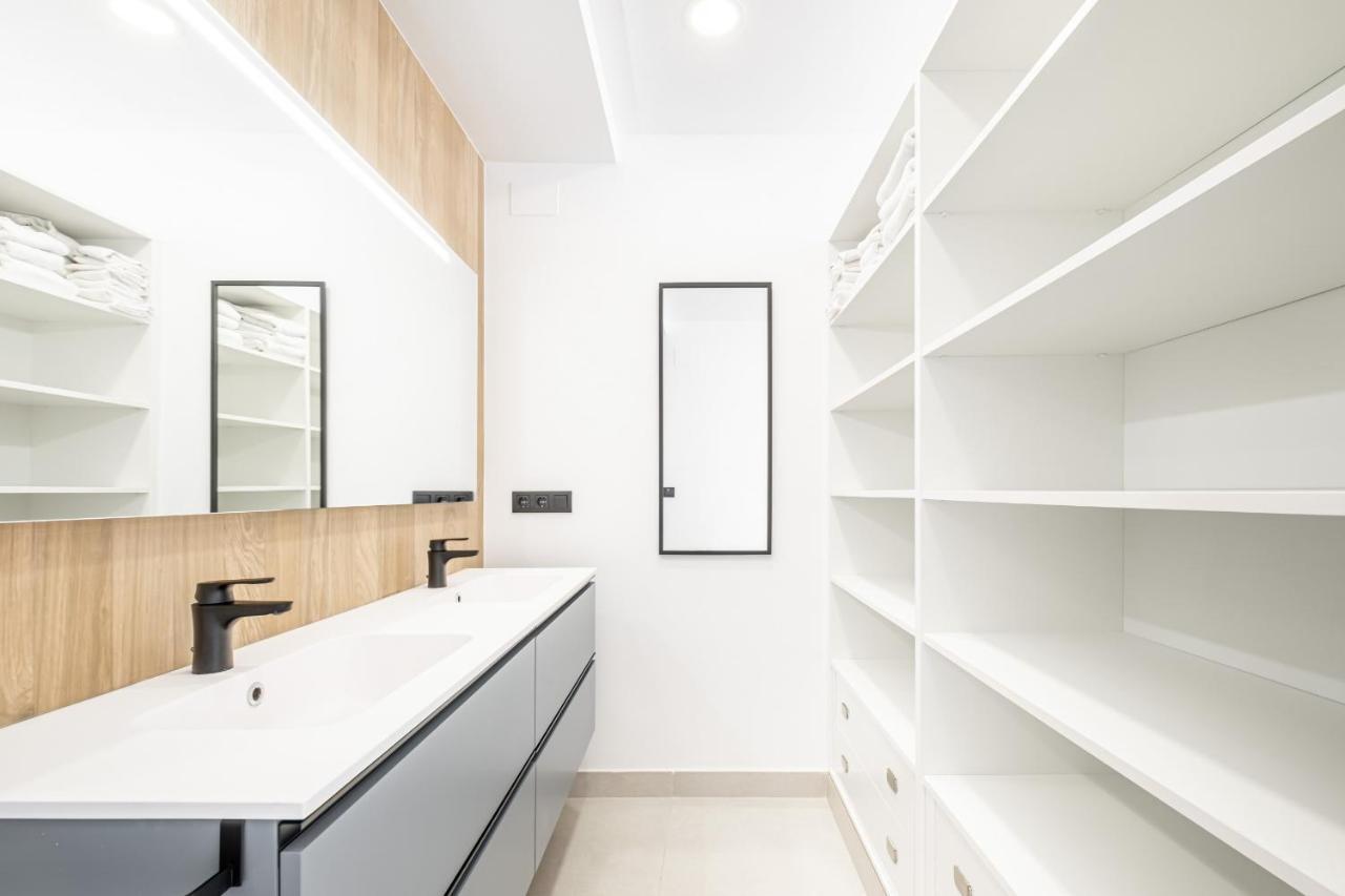 Lux Center 5 Apartment Benidorm Bagian luar foto
