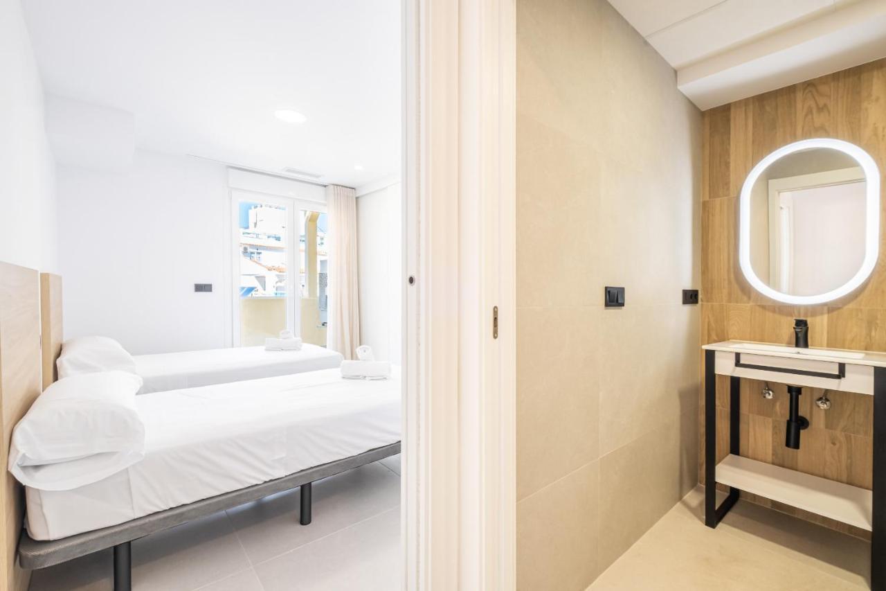 Lux Center 5 Apartment Benidorm Bagian luar foto